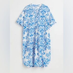 H&M Blue and White Floral Dress Small
